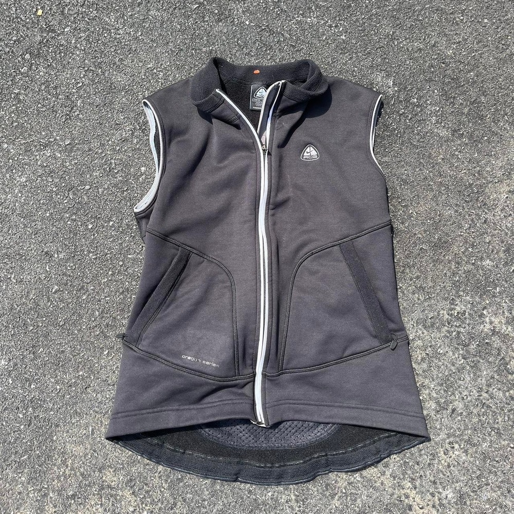 Vintage Nike ACG Thermal Fit Zip Up Vest size M